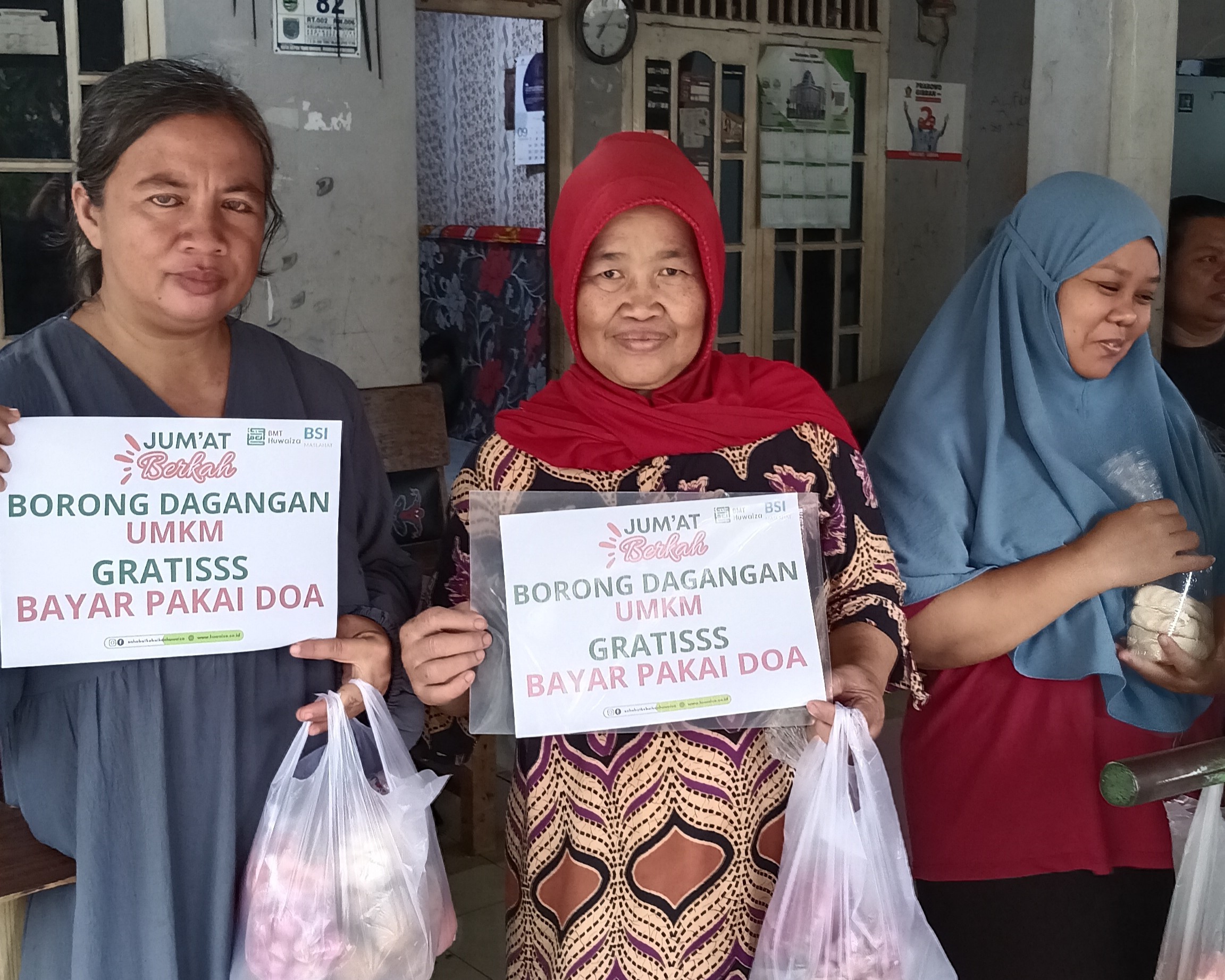 Jumat Berkah: BMT Huwaiza Borong Dagangan Pedagang Sayur di Meruyung, Depok